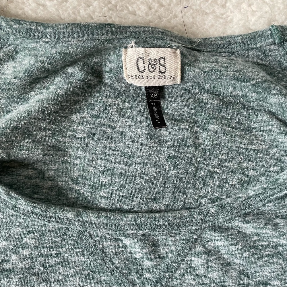 C&S Blue Green Long Sleeve Woman’s Cropped Shirt Size XS - Picture 2 of 5
